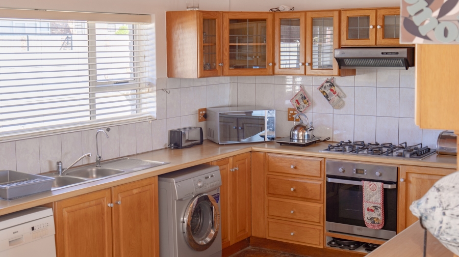 5 Bedroom Property for Sale in Suiderstrand Western Cape